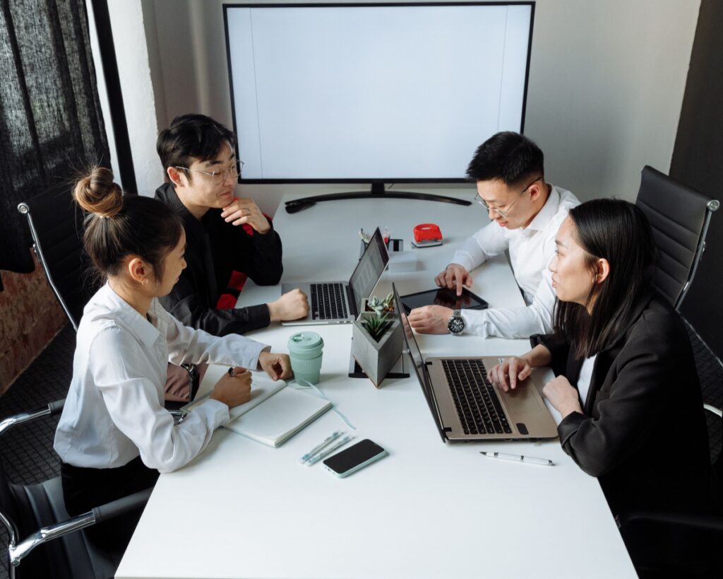 TYB Lighting professional team in China